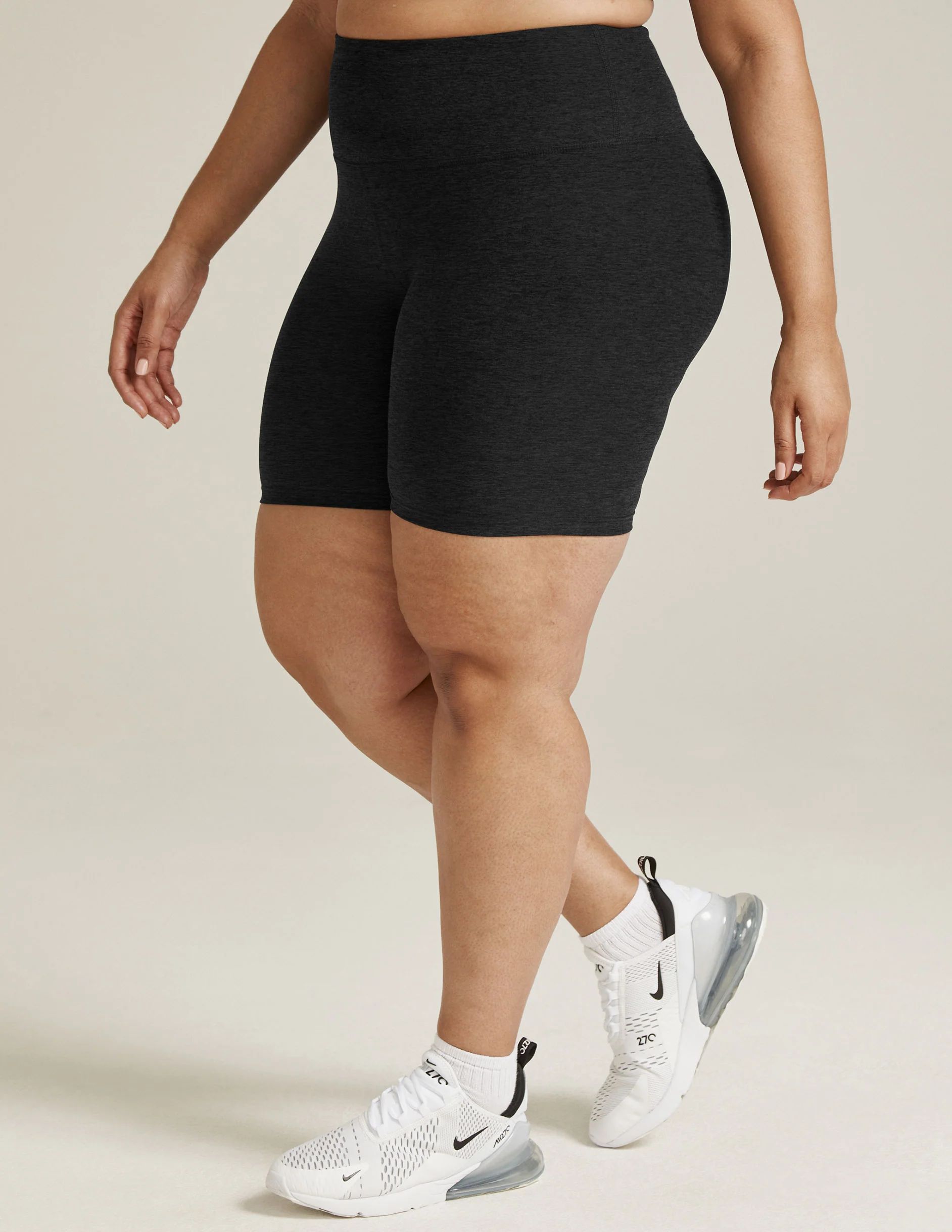 Spacedye Keep Pace 7" Short - Image 9